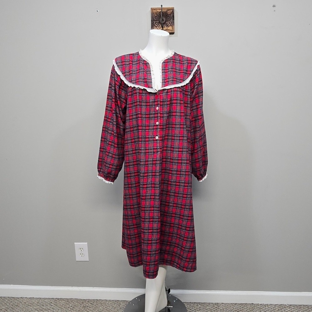Lanz of Salzburg Nightgown Large Red Tartan Plaid Cotton Flannel Lace Cottage